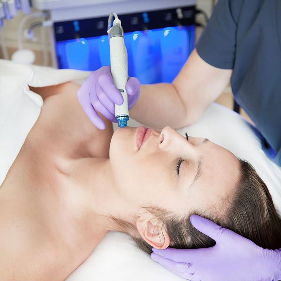 Ультразвуковая чистка лица – все о процедуре | Клиника эстетической медицины “Elevans”